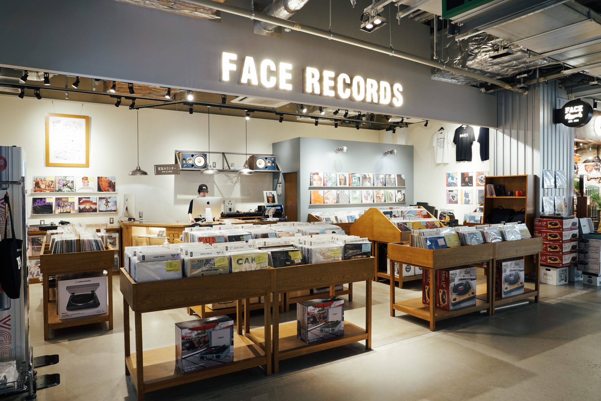 オフィスの写真（ヒーロー画像）